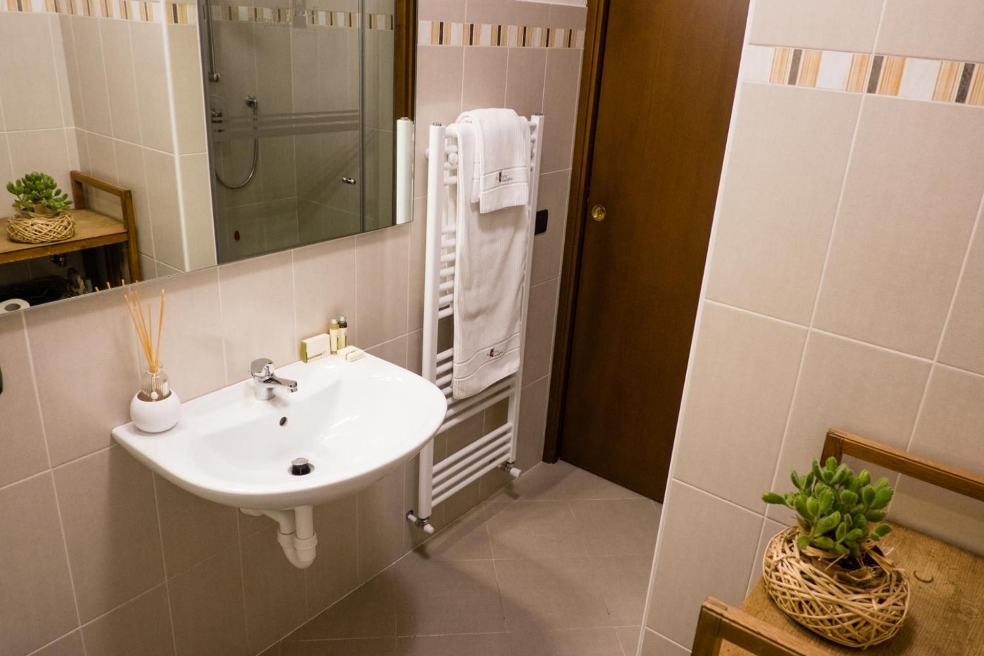 Residenza Roccaforte Scaligera Bed & Breakfast 4*